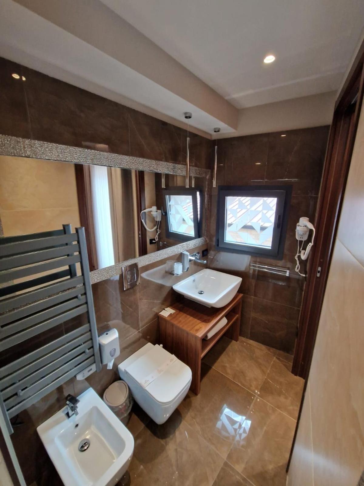 Beatus Suites And Rooms B&B Canicattì Extérieur photo