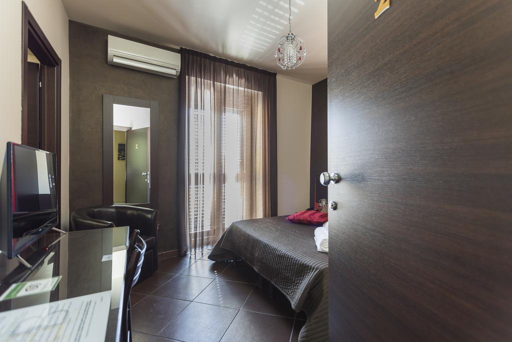 Beatus Suites And Rooms B&B Canicattì Extérieur photo