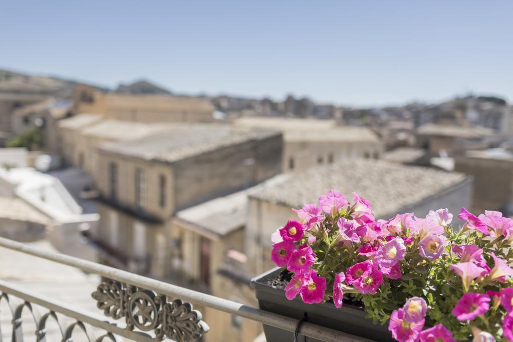 Beatus Suites And Rooms B&B Canicattì Extérieur photo